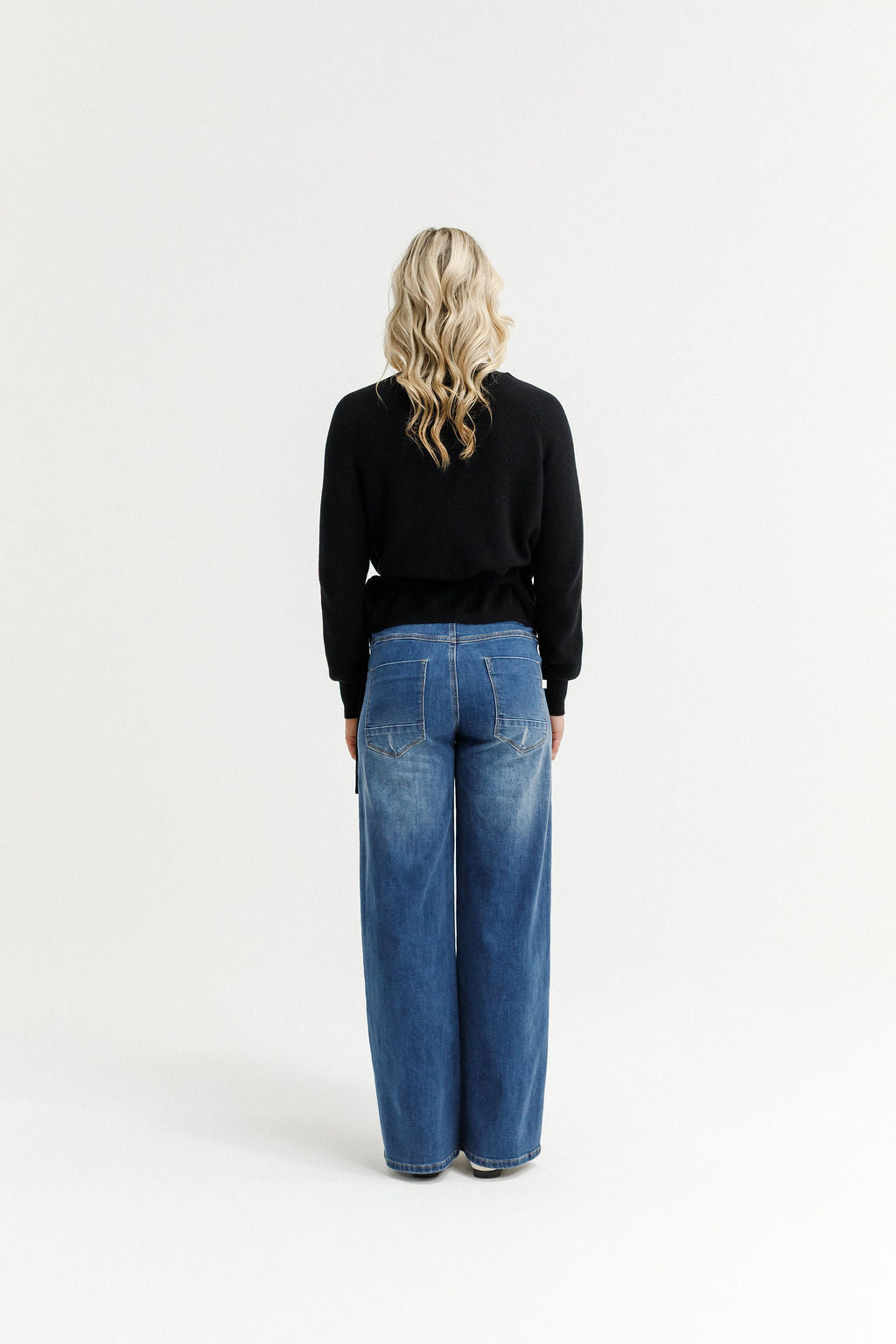 Coming Soon - Lizzie Cardi - Black