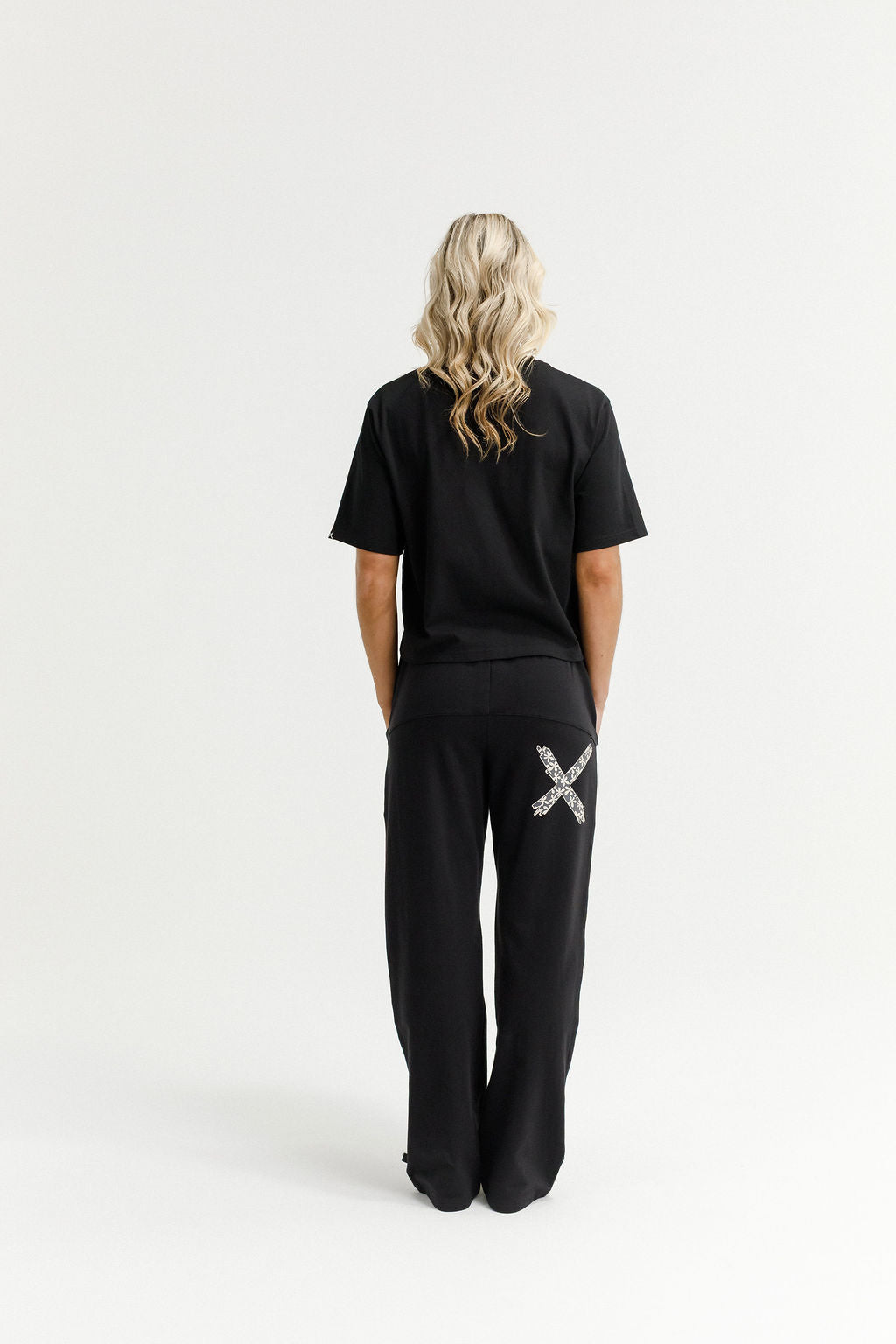 Avenue Pants - Black with Graphite Daisy X