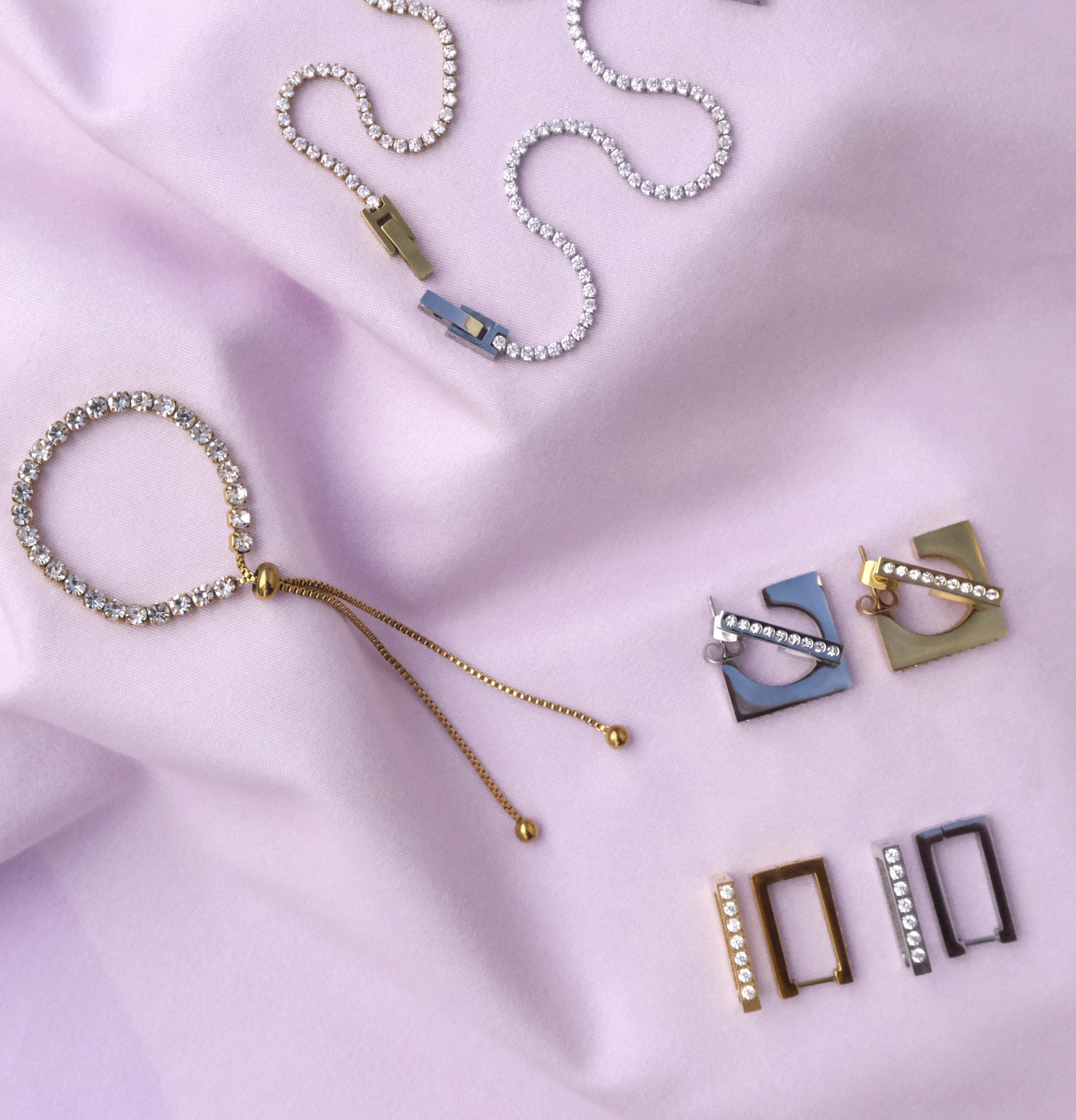 VERA EARRINGS - Gold