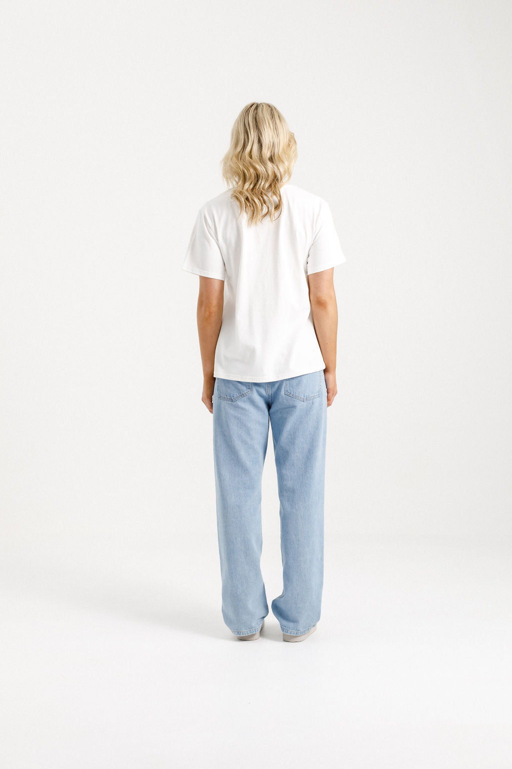 Chris Tee - White with Blossom Berry Bow