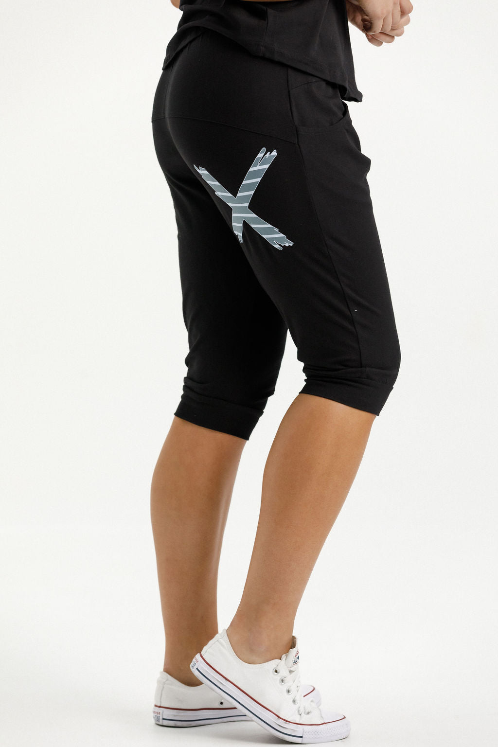 3/4 Apartment Pants - Black with Stormy Stripe X
