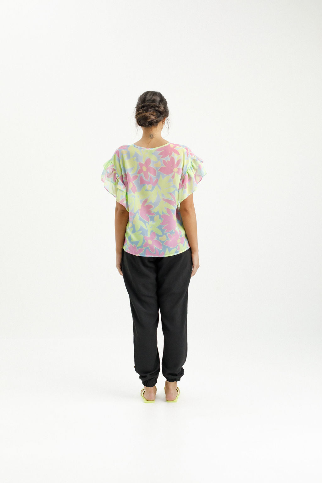 Evelyn Blouse - Lime Daisies