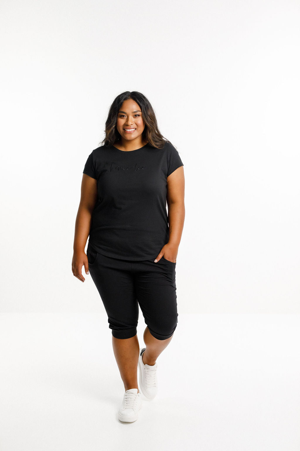 3/4 Apartment Pants - Black with White/Grey Circle Dot