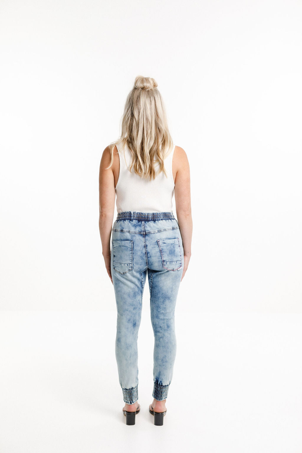 Weekender Jeans - Snow Wash