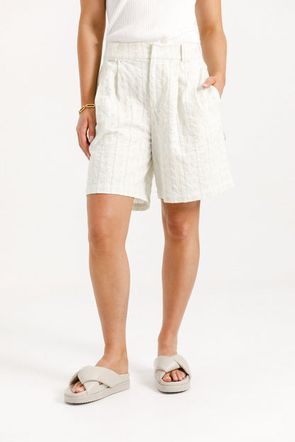 Finley Shorts - Cream Daisies
