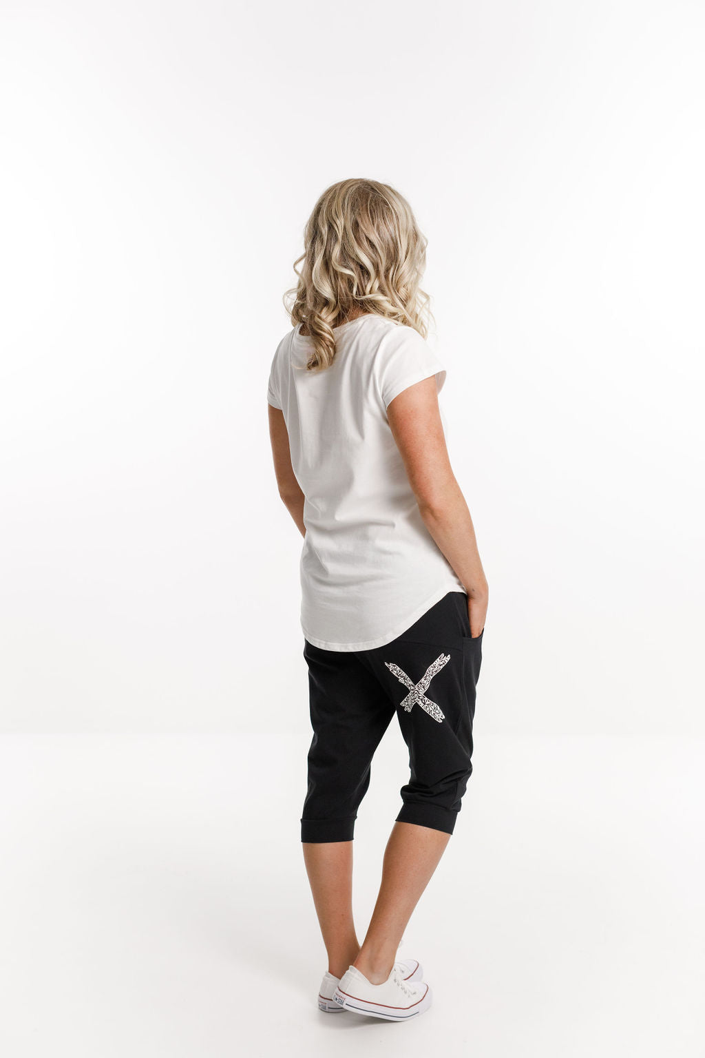 3/4 Apartment Pants - Sale - Black with Paper Plane X