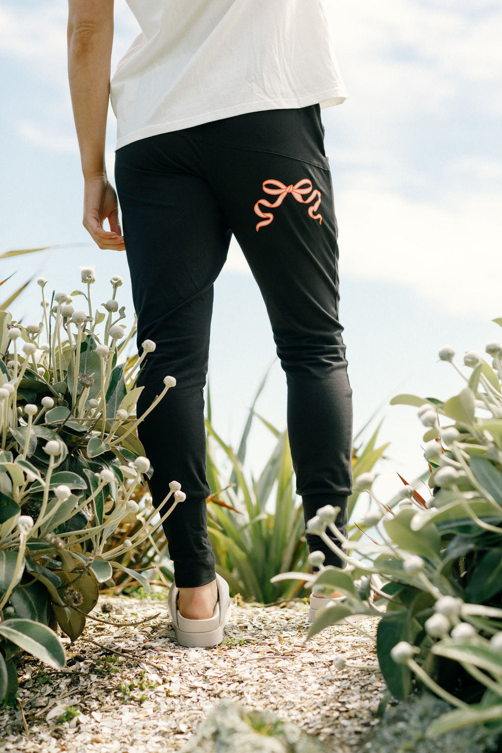 Apartment Pants - Black with Blossom Berry Bow