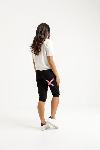 3/4 Apartment Pants - Black with Candy Pink X