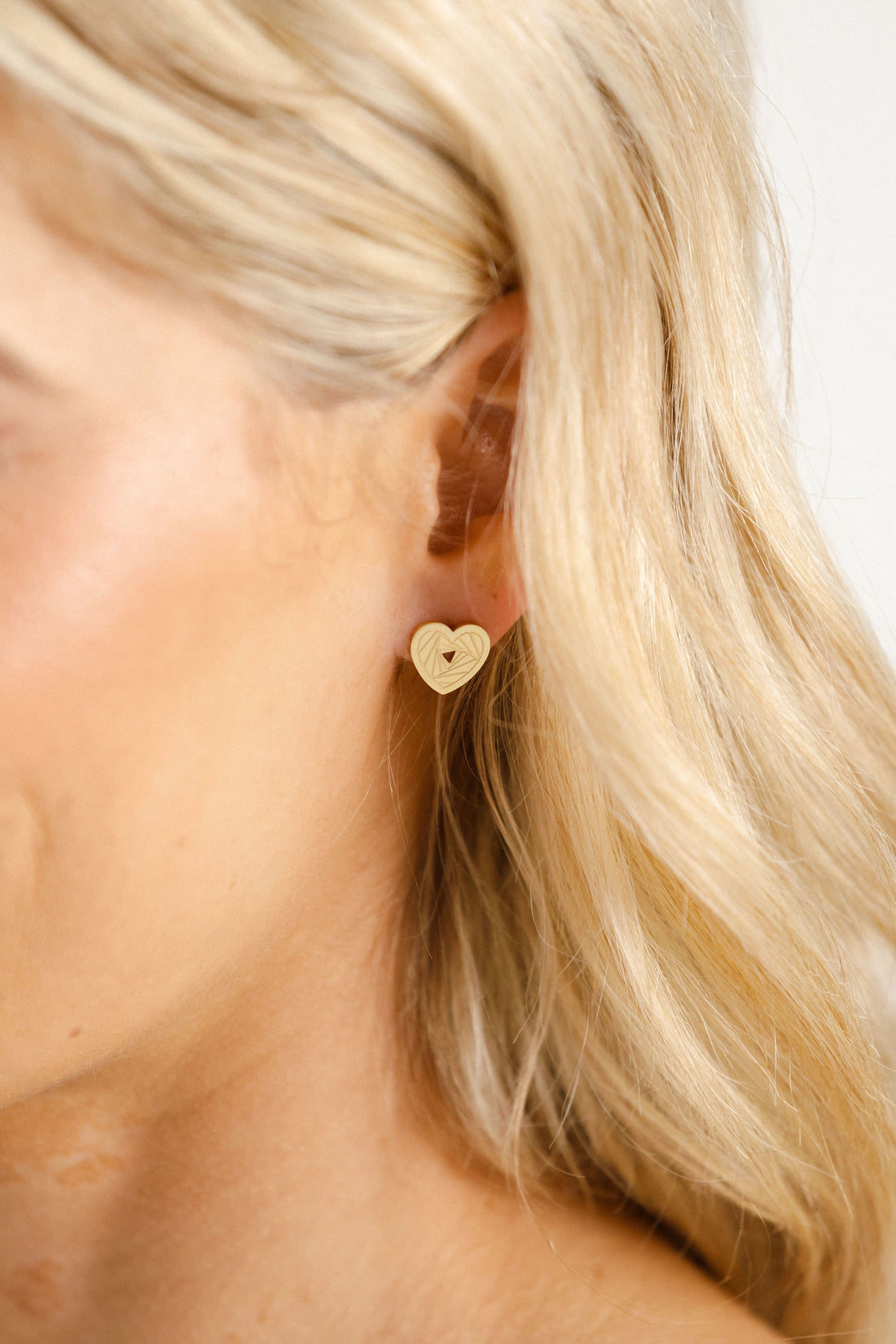 CUPID EARRINGS - Gold