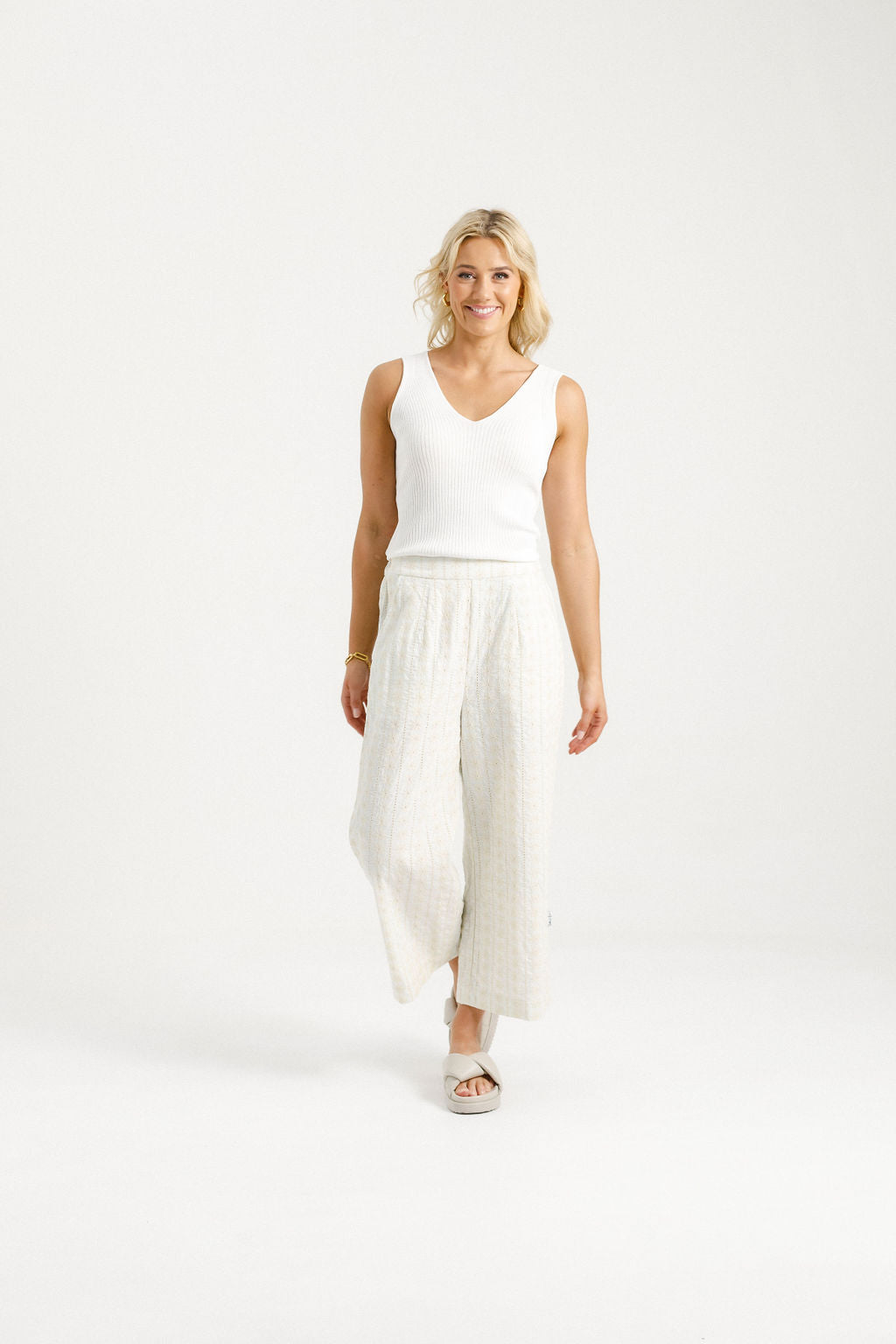 Zoe Pants - Cream Daisies