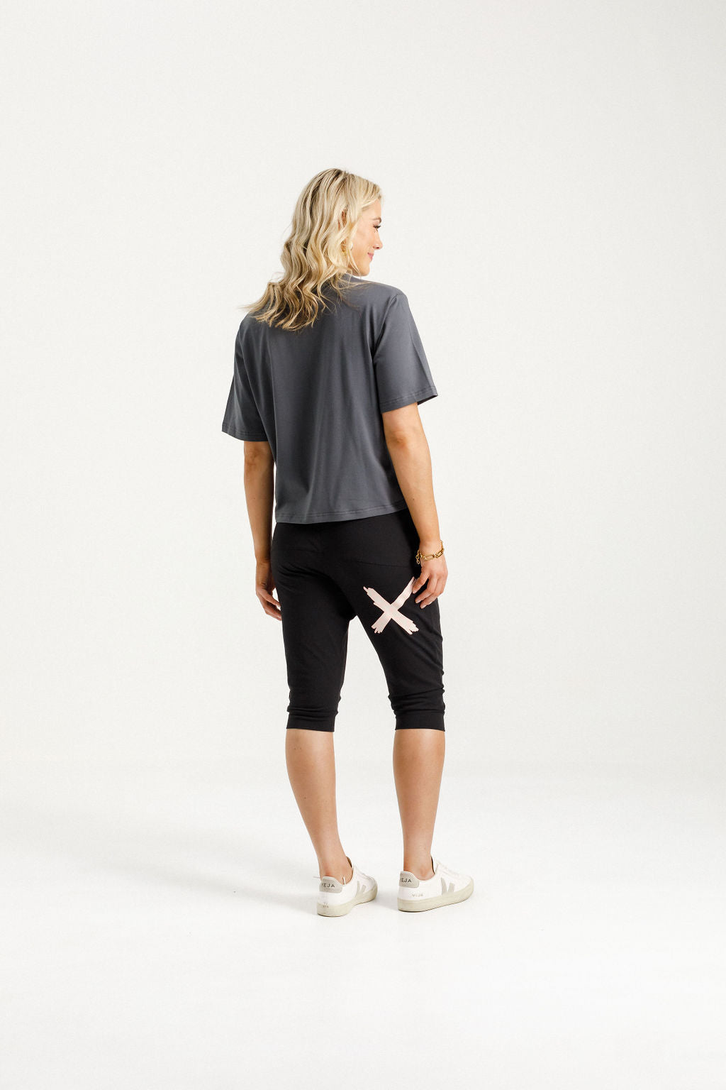 Coming Soon - 3/4 Apartment Pants - Black with Blossom Daisy X