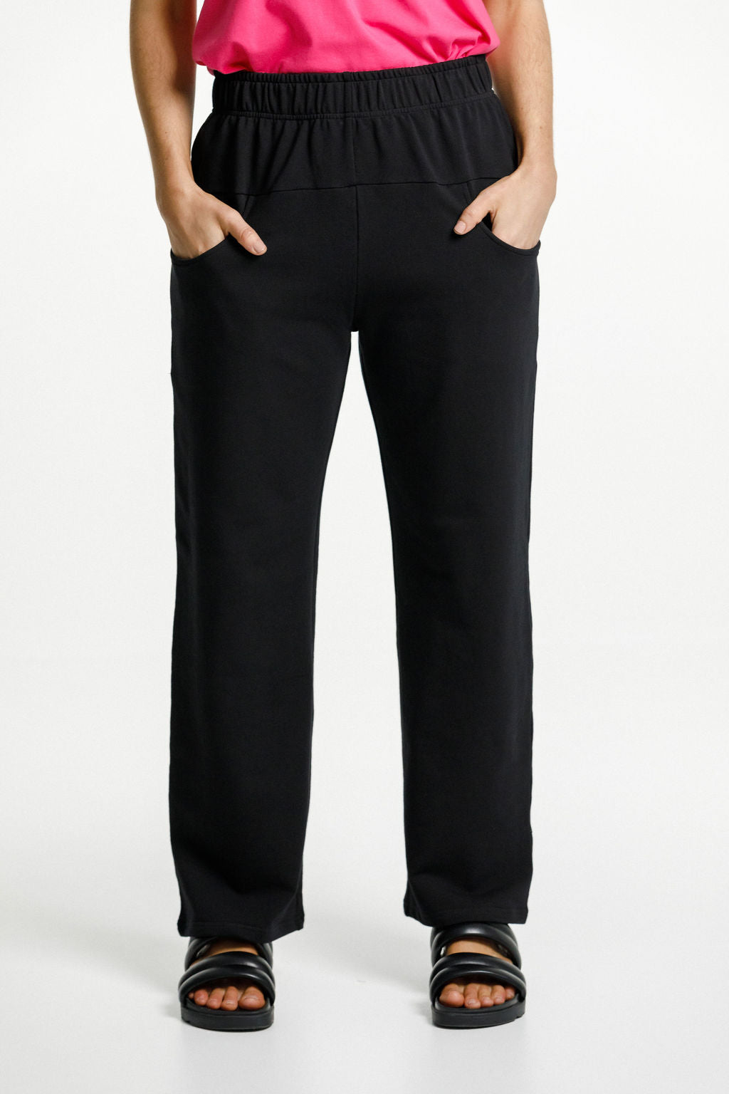 Avenue Pants - Black with Matte Black X