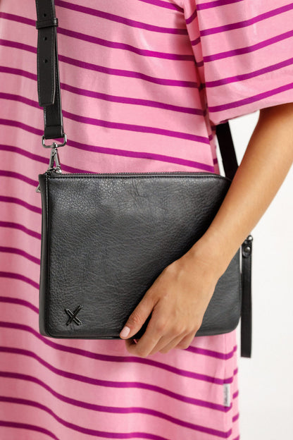 Oversized Clutch - Black