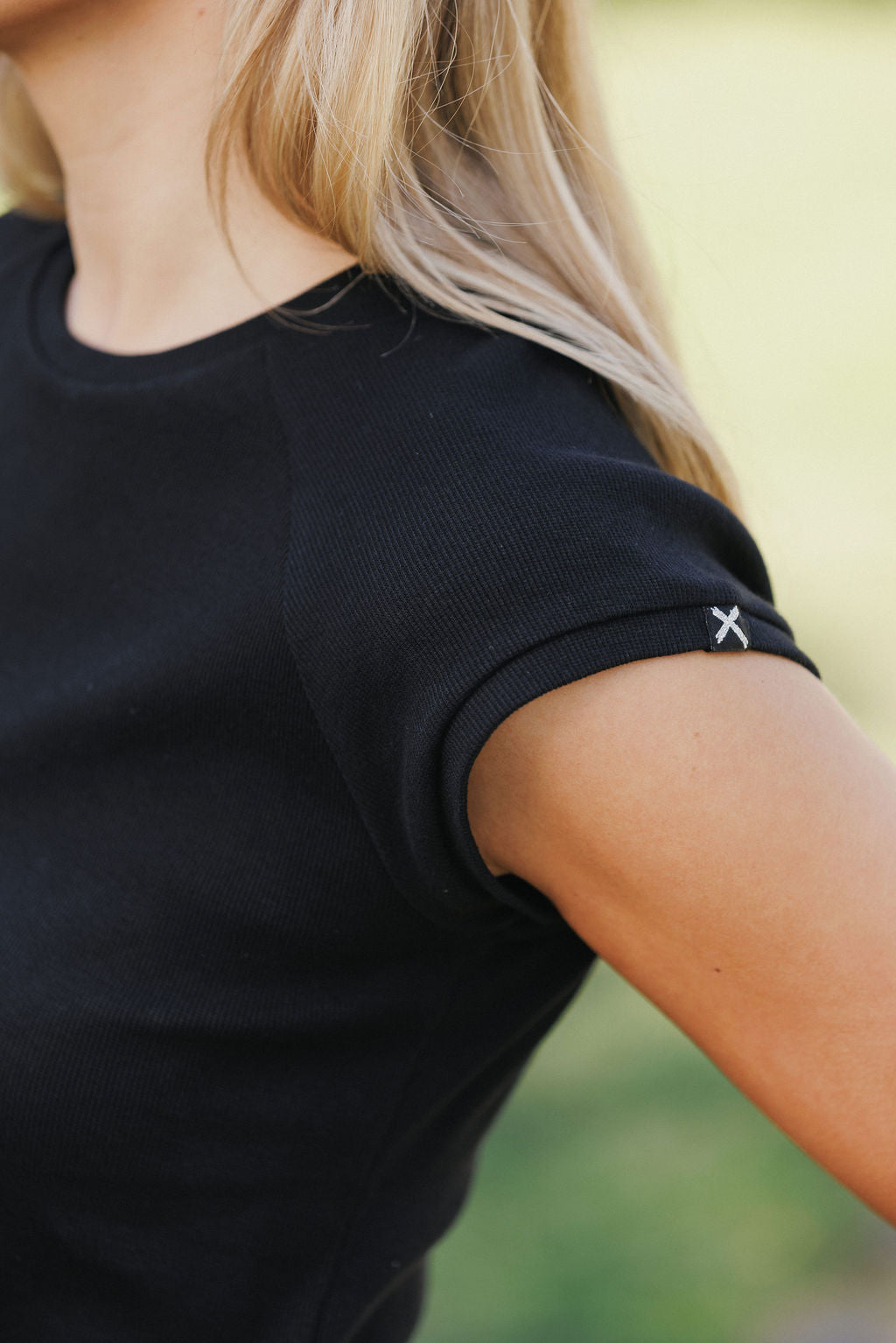 Ribbed Raglan Tee - Black