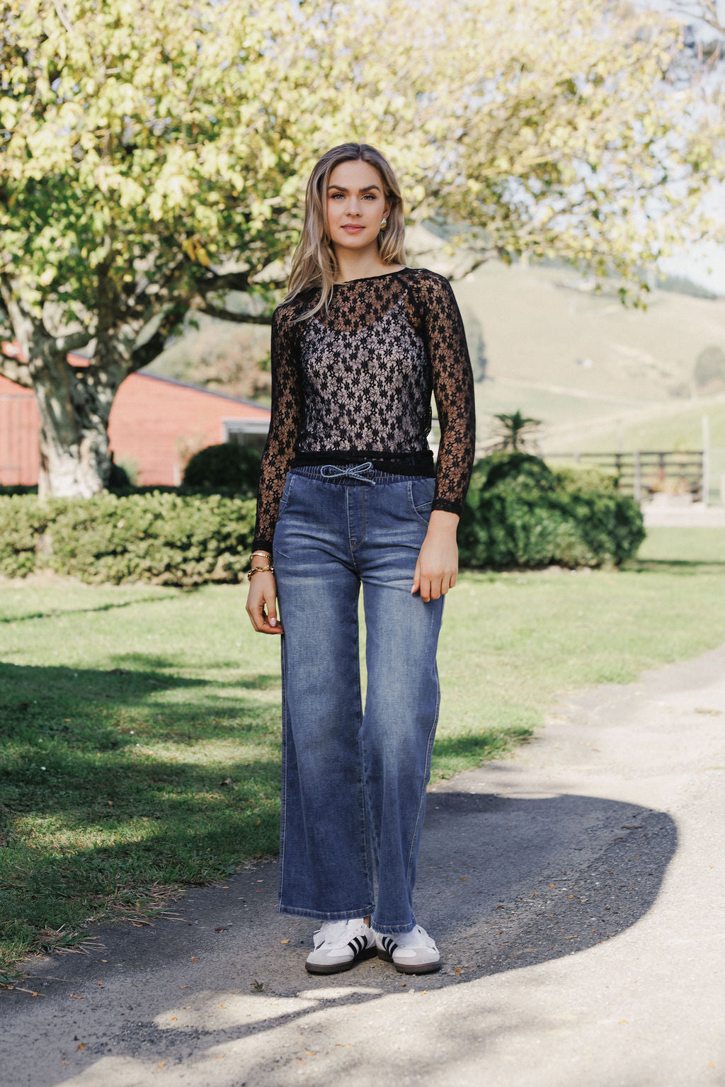 Knox Lace Long Sleeve - Black Meadow