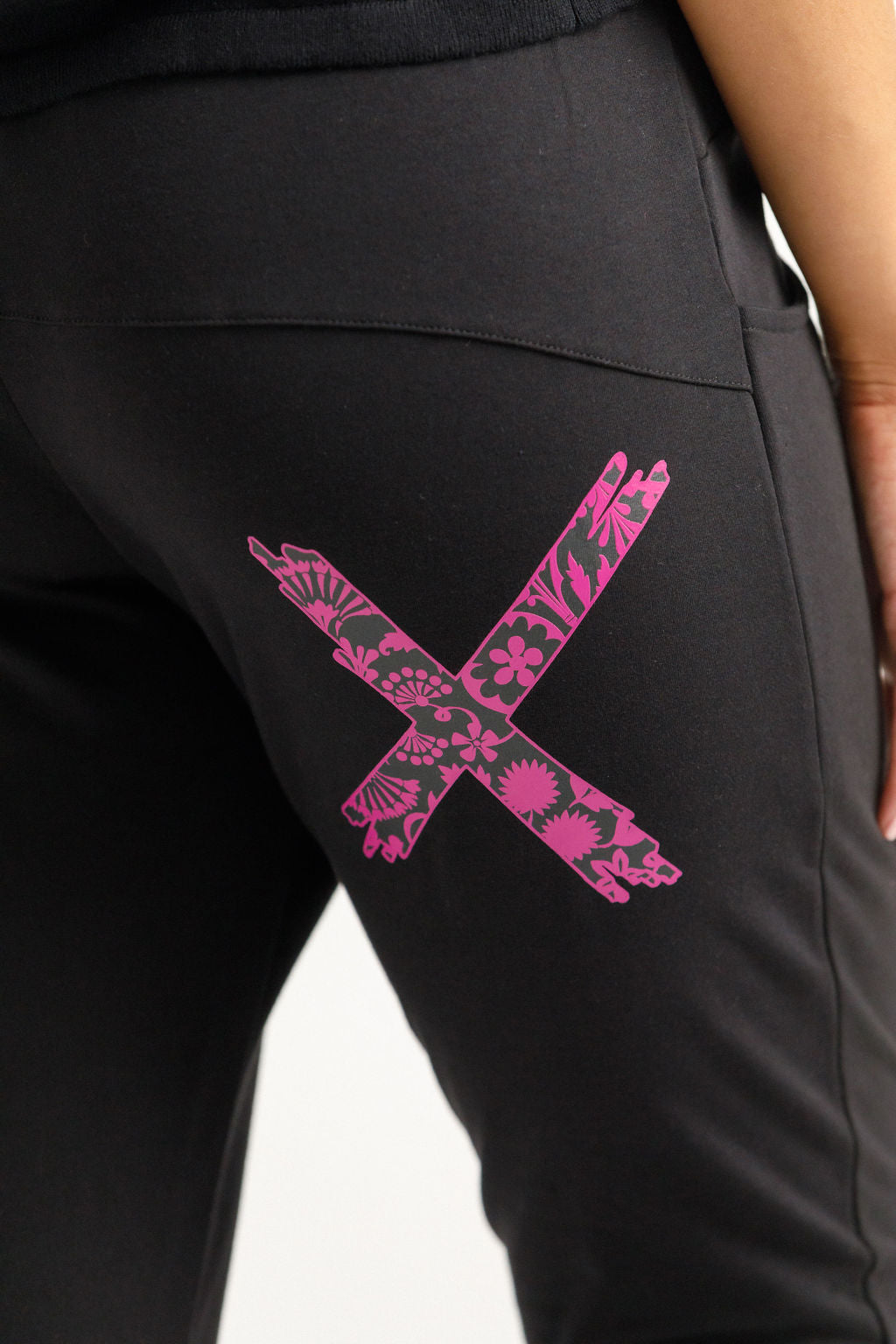 Apartment Pants - Winter Weight - Black with Orchid Damask X