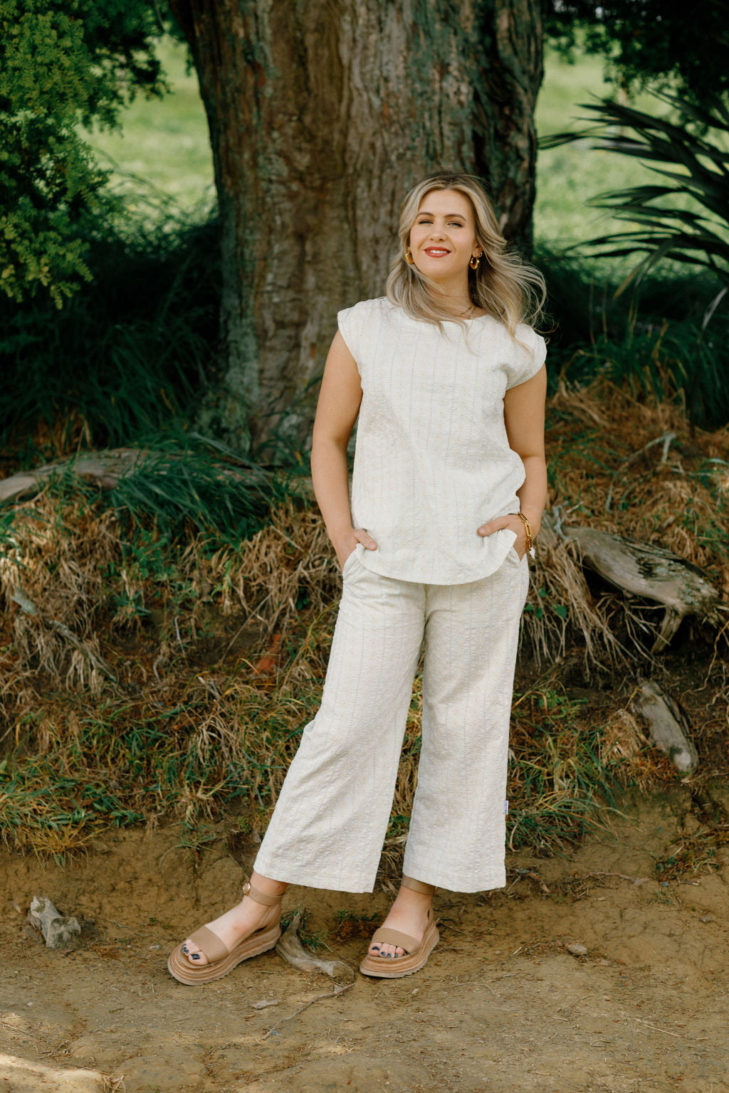 Zoe Pants - Cream Daisies