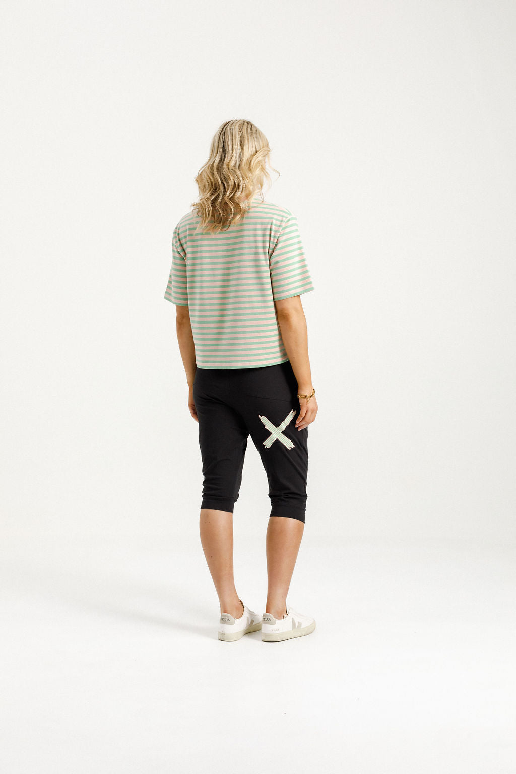3/4 Apartment Pants - Black with Candy Apple X