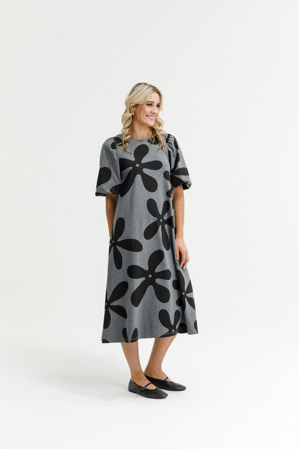 Ivy Midi Dress - Graphite Daisies