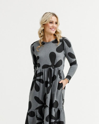 Long Sleeve Kaitlin Dress - Graphite Daisies