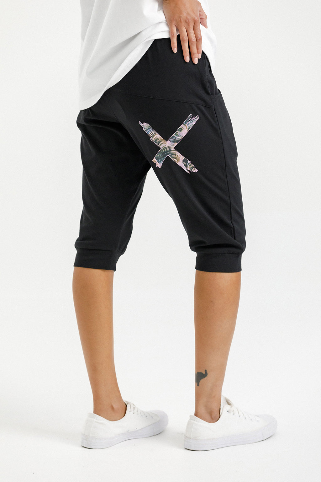 3/4 Apartment Pants - Sale - Black with Bloom Swirl X