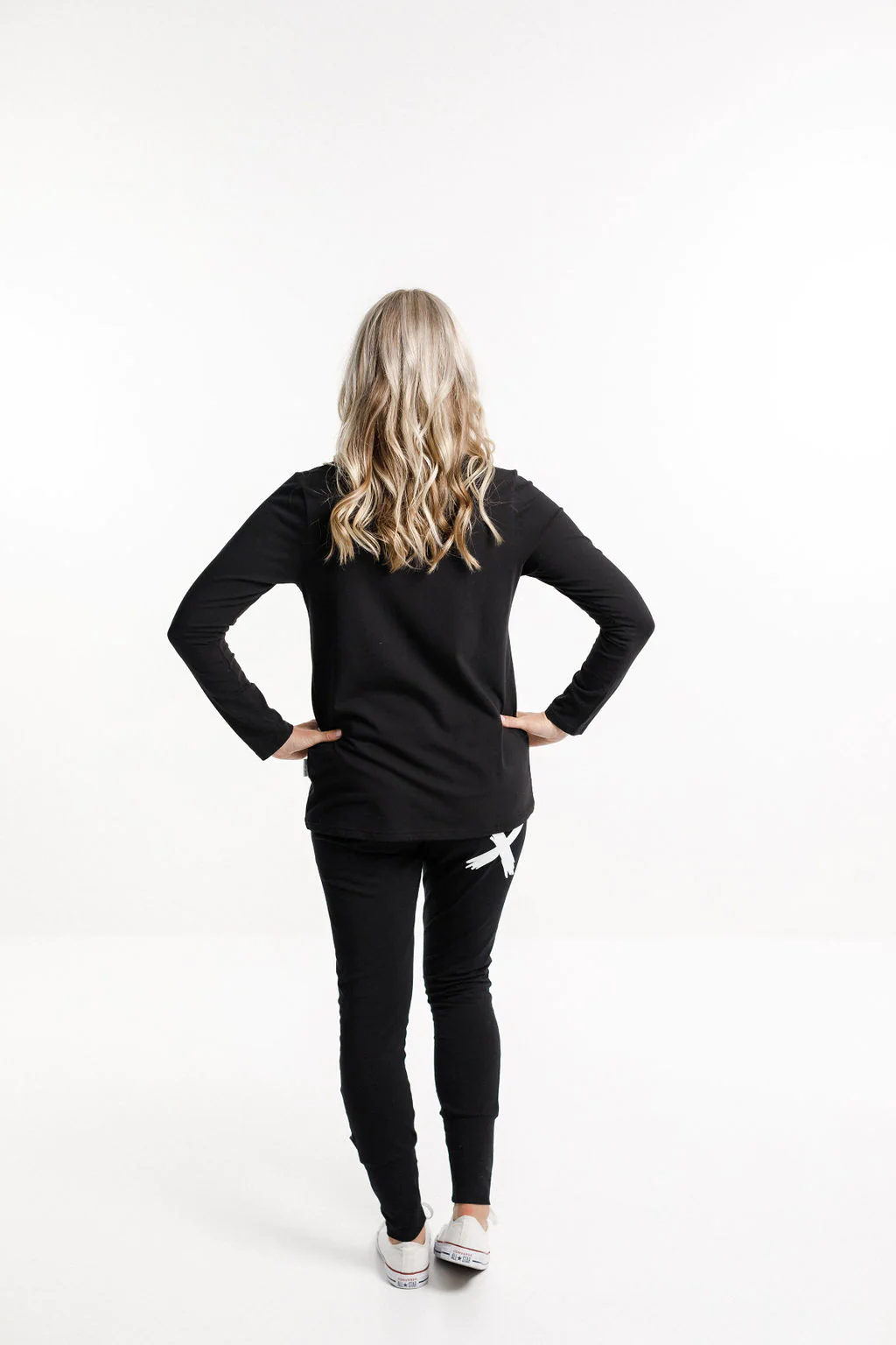 Long Sleeve Taylor Tee - Black