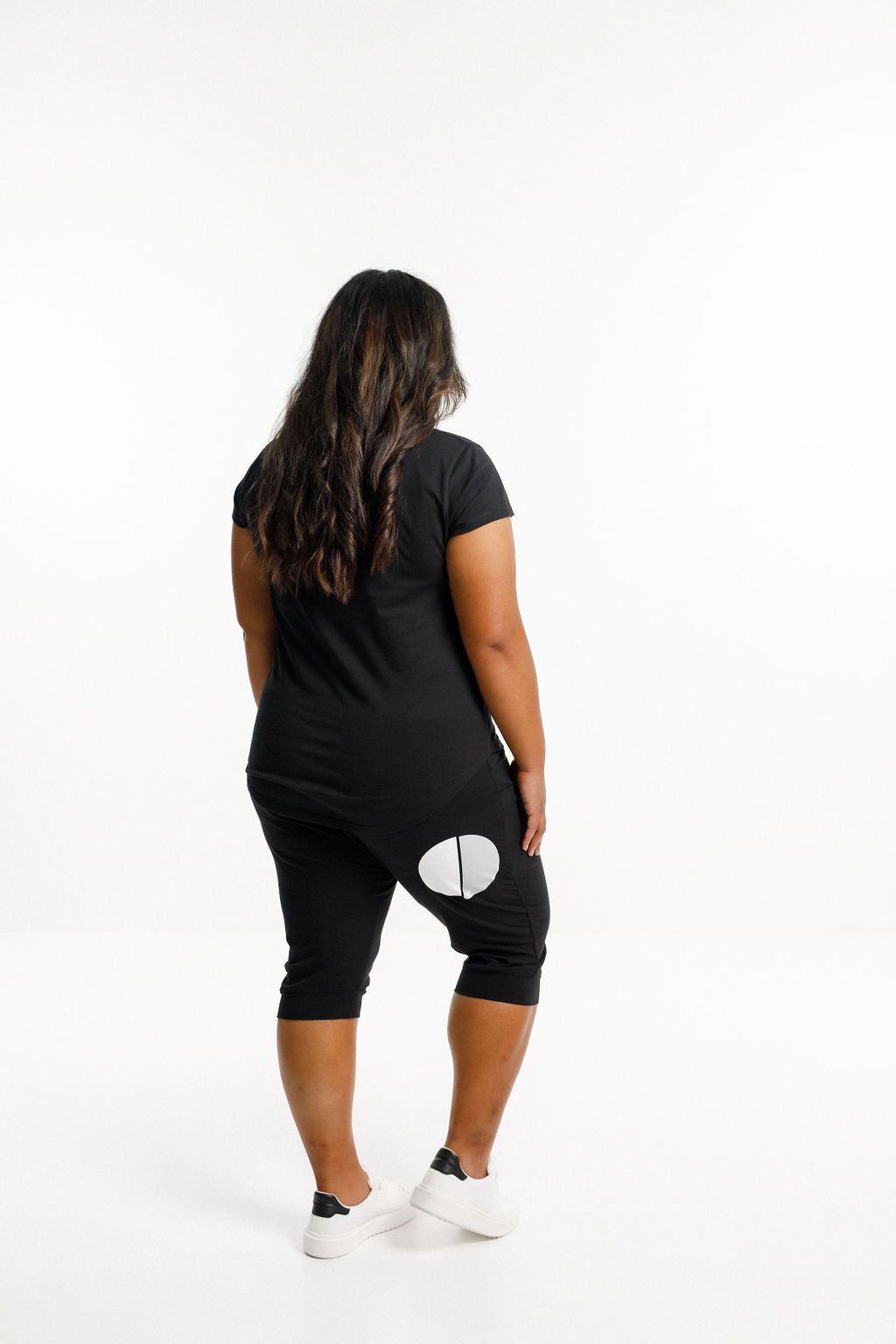 3/4 Apartment Pants - Black with White/Grey Circle Dot