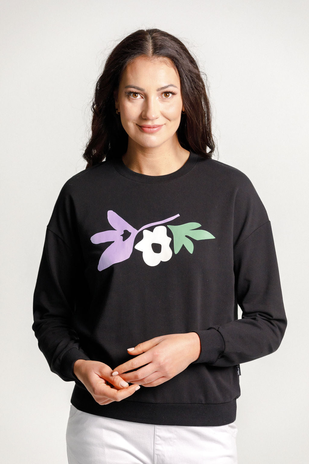 Camilla Crew - Sale - Black with Meta Floral Bouquet Print